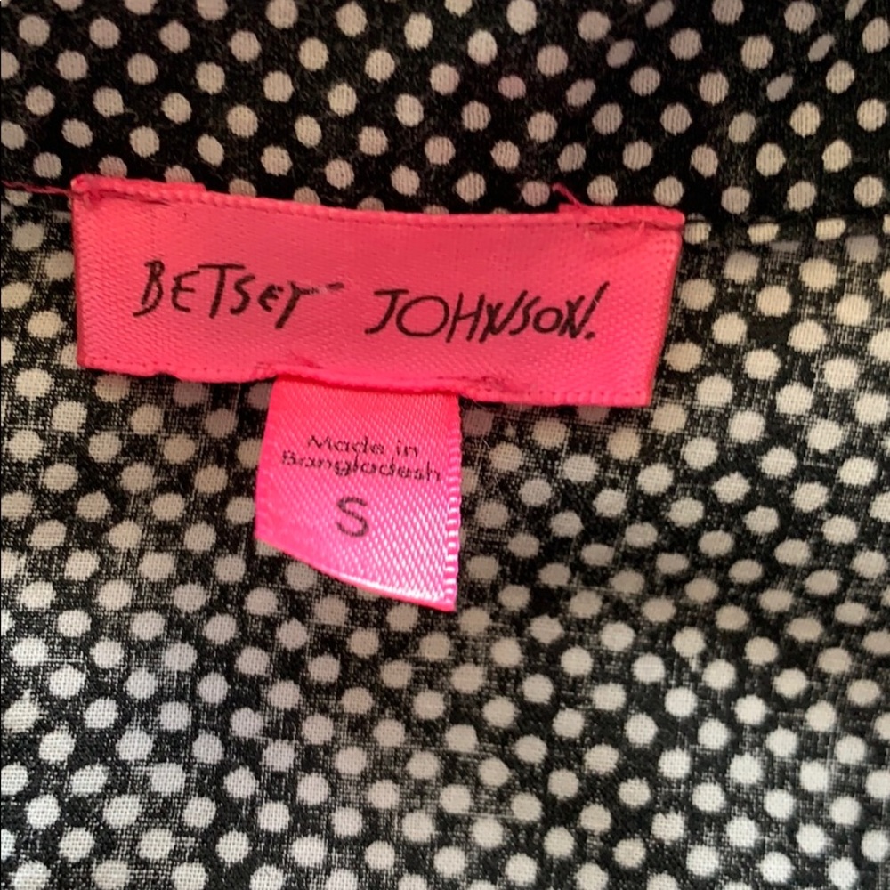 Betsey Johnson - Picture 3 of 6